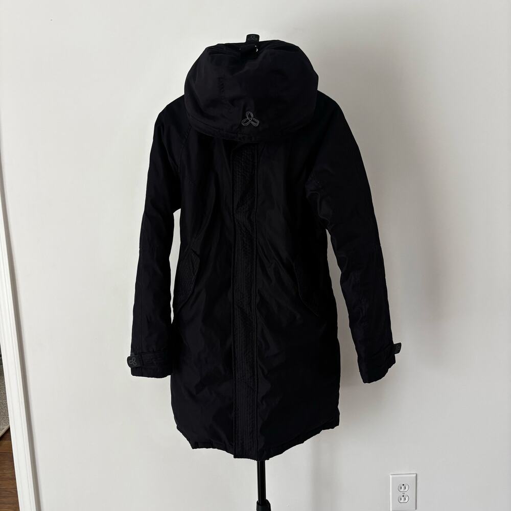 TNA Aritizia Summit Jacket Goose Down Black Size Small